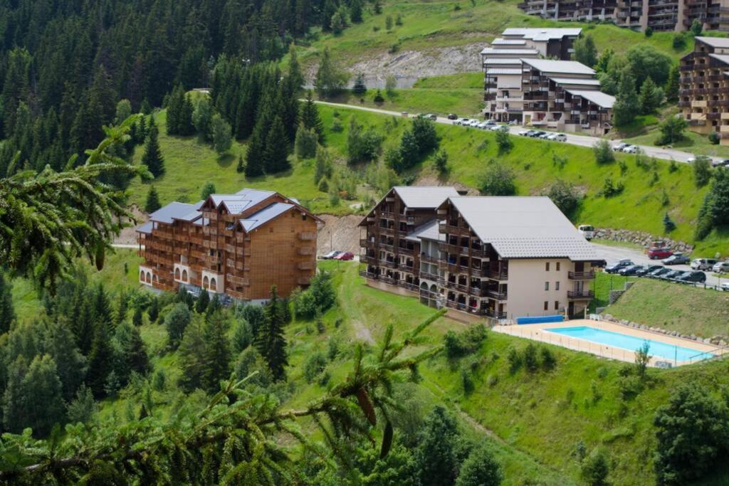 Les Iris T2 Station Alpe Huez Apartamento Auris Exterior foto
